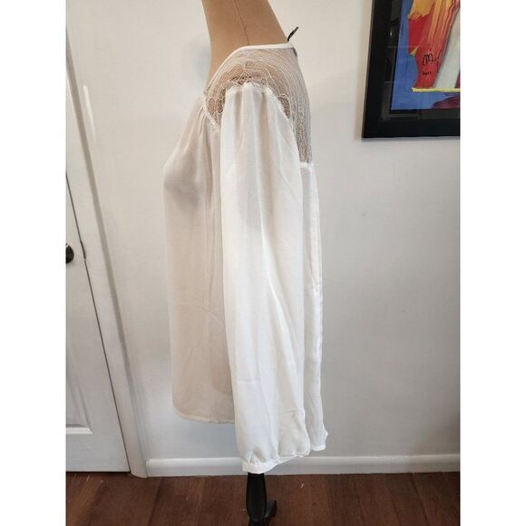 NWT Zashi Medium Cream Back Pleated / Lace Blouse - Picture 2 of 8
